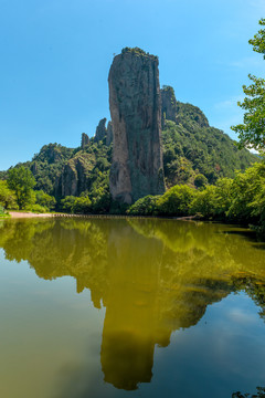 鼎湖峰