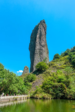 鼎湖峰