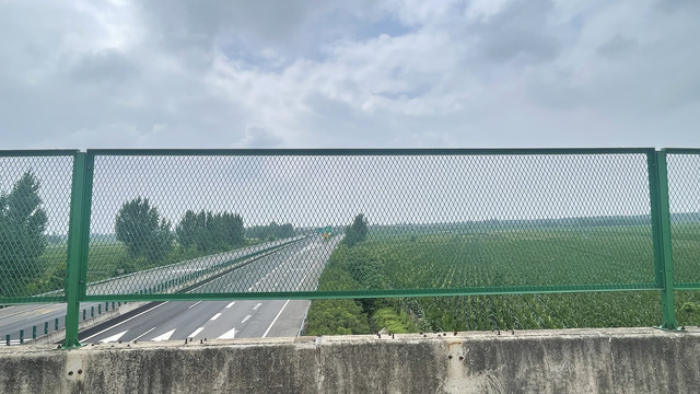 道路防抛物围栏