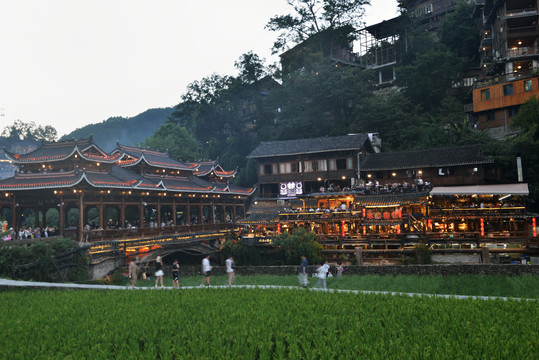 西江千户苗寨夜景