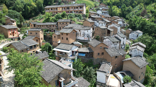 陽產土樓