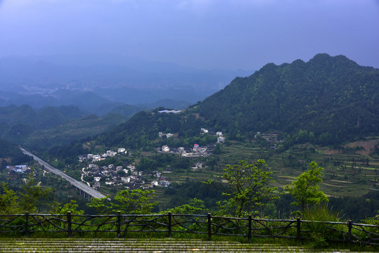贵州凯里香炉山