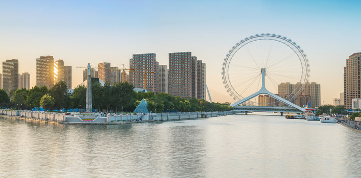 天津城市天际线和海河上的桥梁