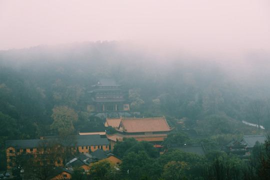 西湖寺庙