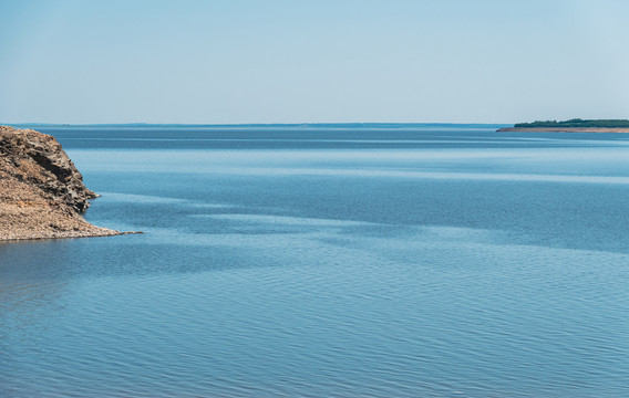 水库