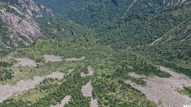 航拍秦岭朱雀森岭公园冰晶顶