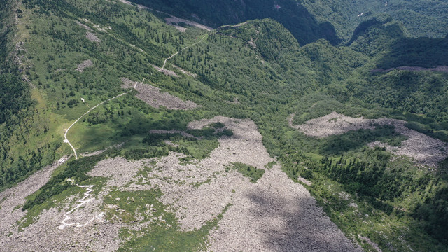 航拍秦岭朱雀森岭公园冰晶顶