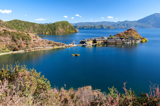 泸沽湖里格半岛秋季