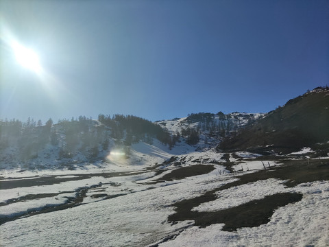 新疆雪山