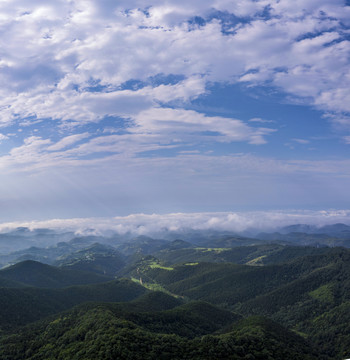 蓝天白云山川风景