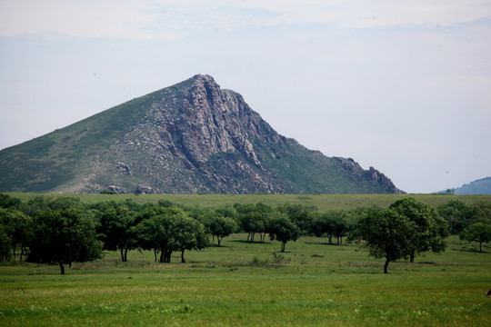 西乌半拉山