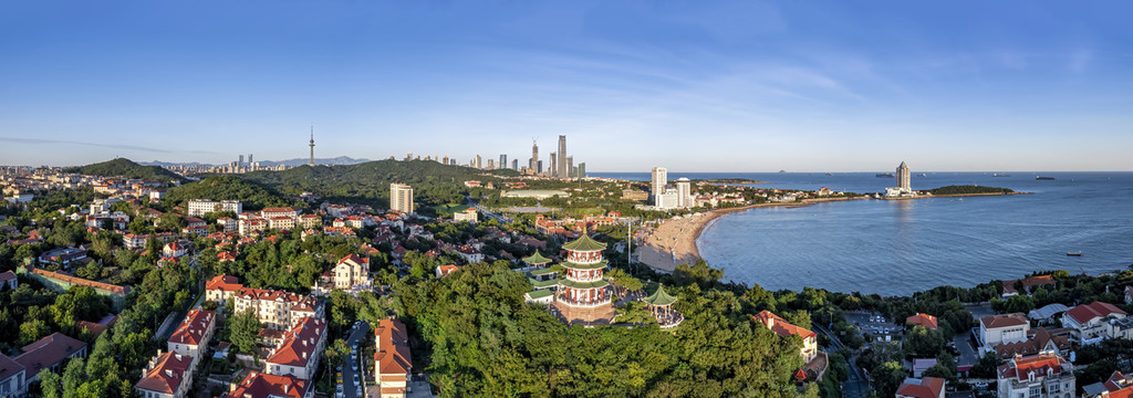 航拍青岛前海一线风景区全景