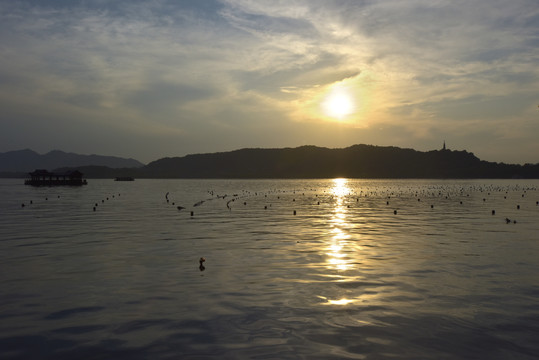 杭州西湖夕阳风光