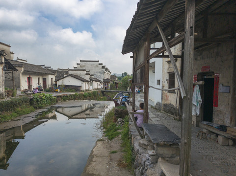 皖南古村卢村