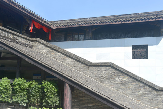 传统青砖楼梯及青瓦顶装饰