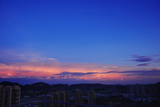 傍晚天空美景