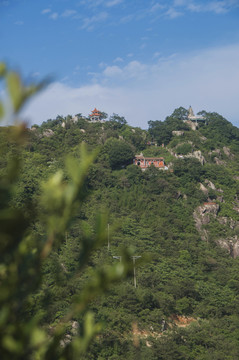 紫帽山山峰竖构图