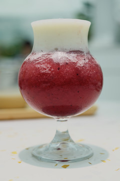 蓝莓酸奶果汁