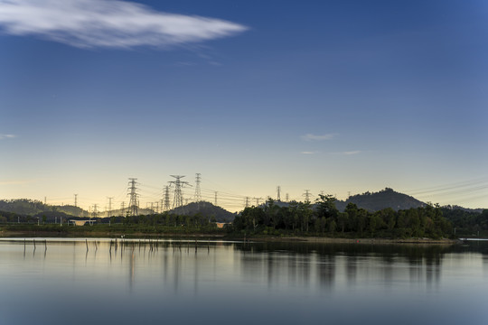 深圳石岩湖夜景