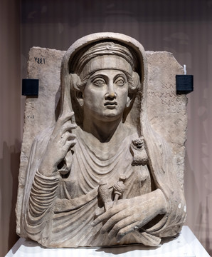 罗马时期石灰石雕像