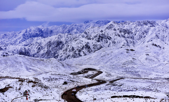 雪域山路