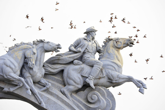 牛仔骑马雕塑