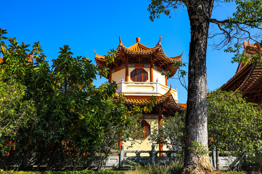 韶关大雄禅寺凉亭