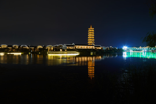 芜湖市鸠兹古镇夜景