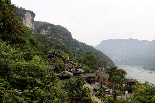 三峡第一湾明月湾