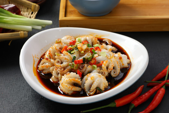 撈汁八爪魚