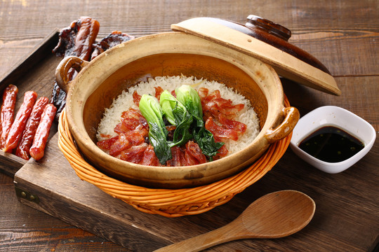 煲仔飯