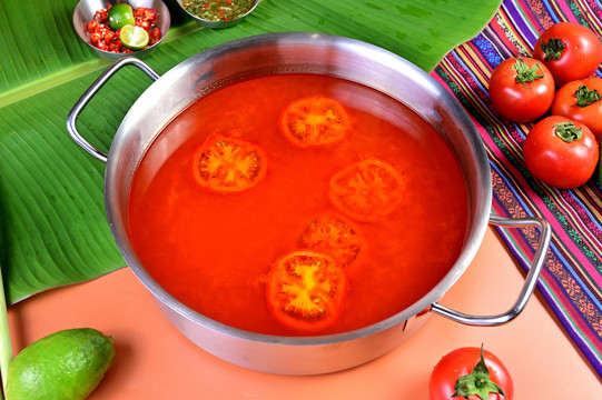 阳光番茄火锅底