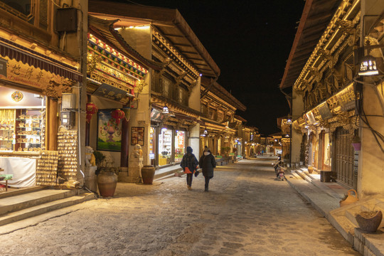 云南香格里拉独克宗古城夜景