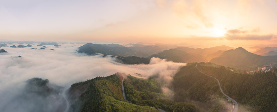 百色乐业龙云山