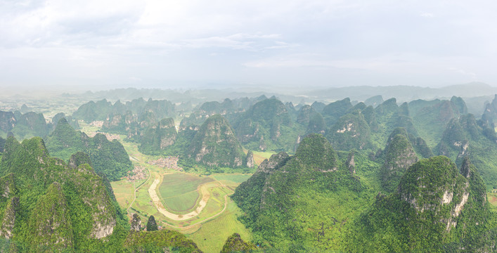 贺州钟山水墨田园