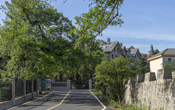 中国铁路鸡公山疗养院