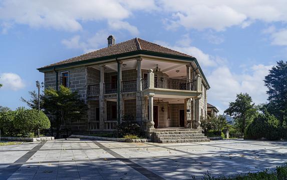 信阳鸡公山建筑之别墅姊妹楼