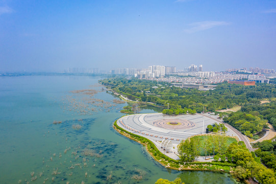 航拍河南平顶山白龟湖湿地公园