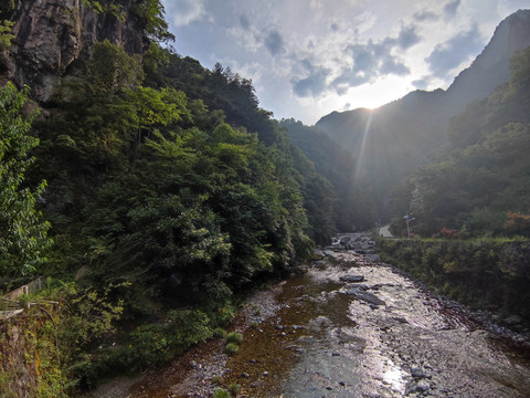 秘境神农架香约渔村