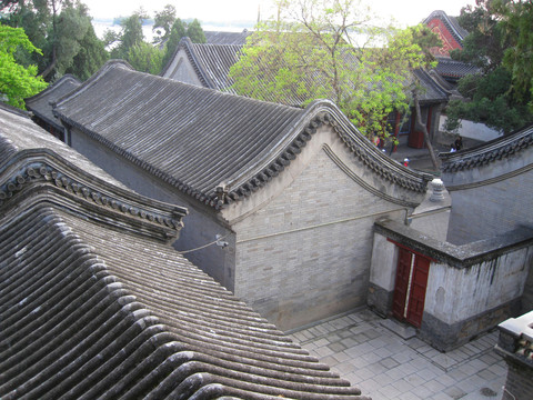 北京颐和园的古建筑群