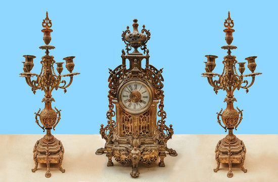 法国铜座钟及烛台