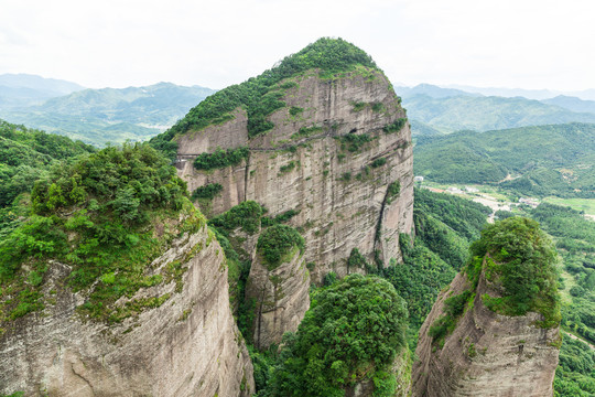 青山