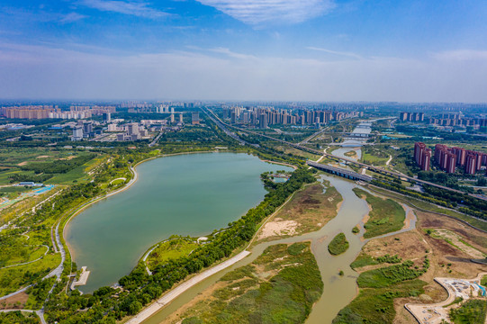 航拍河南郑州象湖生态湿地公园