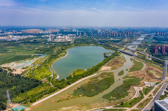 航拍河南郑州象湖生态湿地公园