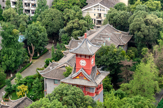 川大华西钟楼古建筑