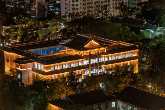 川大华西校区图书馆夜景