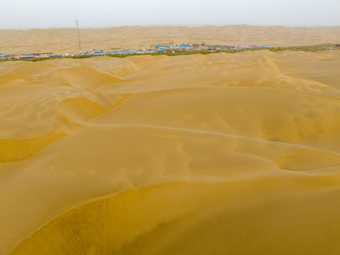 航拍新疆塔克拉玛干沙漠