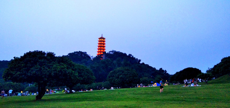 夜景宝塔