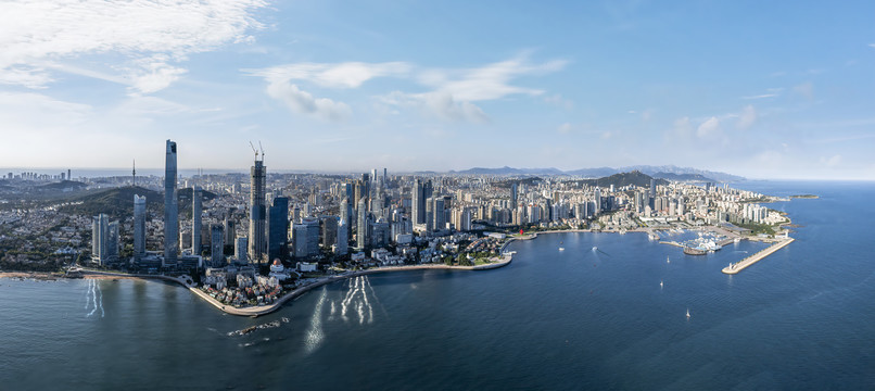 航拍青岛前海一线湾区风光全景