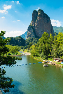 楠溪江石桅岩